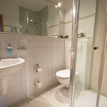 Hotel Nige Hus 4*